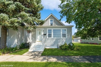 1805 Hervey Ave, North Chicago, IL 60064