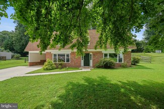 2133 Edgeware St, Silver Spring, MD 20905