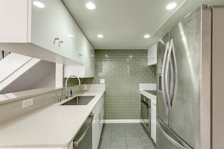 3110 Red River St Unit 220, Austin, TX 78705