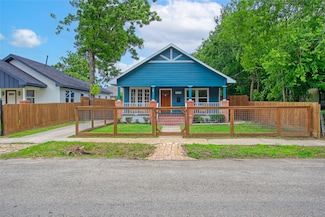 2714 Gano St, Houston, TX 77009