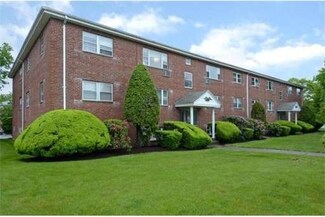 366 Elliot St Unit 4, Newton Upper Falls, MA 02464