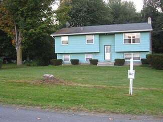 6543 Kelly Rd, Sodus, NY 14551