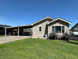 1515 Luci Mae Dr, Flatwoods, KY 41139