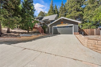 514 Grizzly Rd, Lake Arrowhead, CA 92352