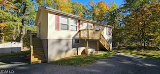 76 Winding Hill Dr, Sussex, NJ 07461