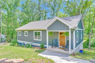168 Middle Rd, Lookout Mountain, GA 30750
