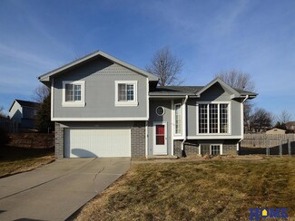 15331 Papio Cir, Omaha, NE 68138