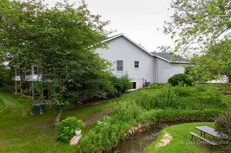 238 Laurelwood Ct SW, Grand Rapids, MI 49548
