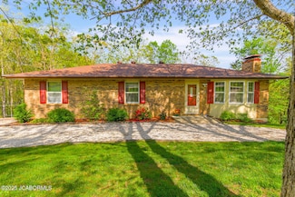 441 Julie Ln, Holts Summit, MO 65043