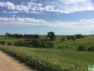 2 S Ridge Rd, Merrill, IA 51038