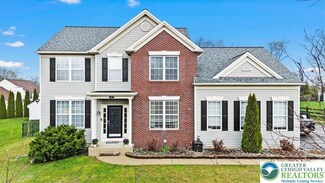 505 Trails End Ct, Easton, PA 18040