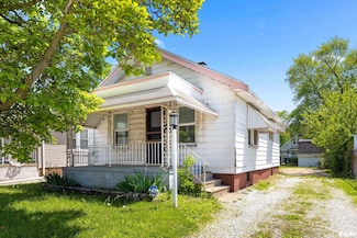 2414 W Lincoln Ave, Peoria, IL 61605