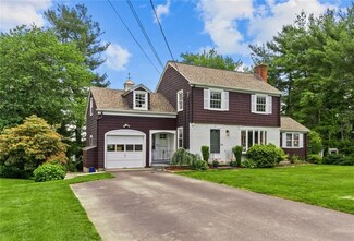 22 Blue Gentian Rd, Cranston, RI 02921