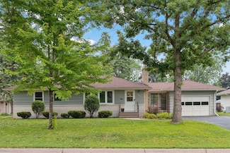 9541 5th Ave S, Bloomington, MN 55420