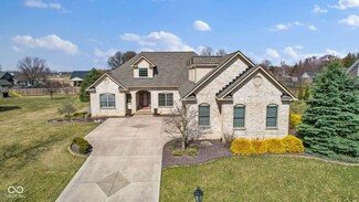 5842 W Boulder Creek Dr, New Palestine, IN 46163
