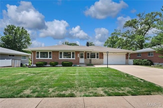 8935 Westhaven Ct, Saint Louis, MO 63126