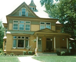 400 Oakland Ave, Council Bluffs, IA 51503