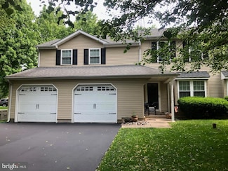 632 Wrensong Rd, Yardley, PA 19067