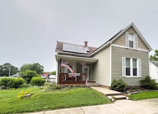 421 9th St, Tell City, IN 47586