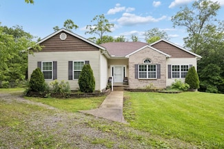 1679 Swope Rd, Bethel, OH 45106
