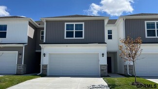 7405 S 204th Ave, Gretna, NE 68028