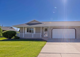 636 Littlefield Dr Unit 2, Janesville, WI 53546