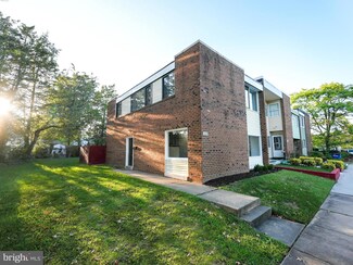 1209 Wilshire Dr, Herndon, VA 20170