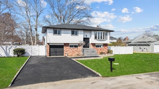 19 State St, West Babylon, NY 11704