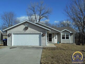 331 E Park Dr, Auburn, KS 66402
