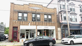 725 Warren St Unit 10, Hudson, NY 12534