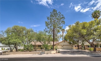 8020 La Cienega St, Las Vegas, NV 89123