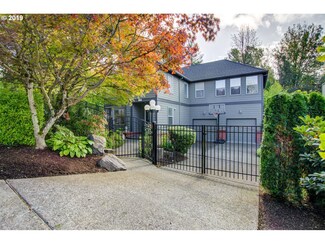 5206 Royal Oaks Dr, Lake Oswego, OR 97035