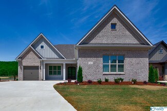 1 Payton Oaks Place SE, Gurley, AL 35748