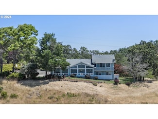 694 Moorea Dr, Roseburg, OR 97471