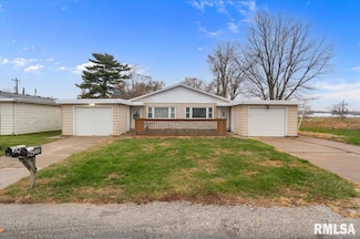 925 2nd Ave E, Milan, IL 61264