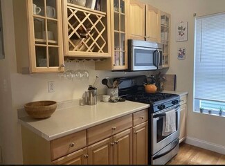 66 Brookside Ave Unit B, Jamaica Plain, MA 02130