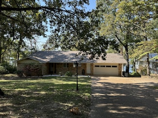 1211 S Edgewater Rd, Horseshoe Bend, AR 72512