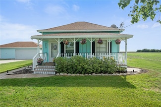 313 Fm 629, Woodsboro, TX 78393