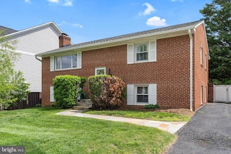 511 N Wakefield St, Arlington, VA 22203