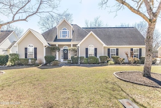 528 Grove Ln, Kathleen, GA 31047