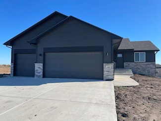 490 N Aurora Ct, Rose Hill, KS 67133