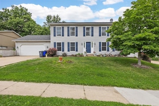 7001 Surrey Dr NE, Cedar Rapids, IA 52402