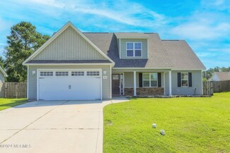 506 Deep Inlet Dr, Sneads Ferry, NC 28460