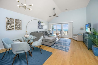 1330 Pelican Watch Villas, Johns Island, SC 29455