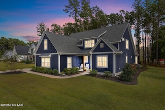 18 Kenilworth Ct, Hampstead, NC 28443