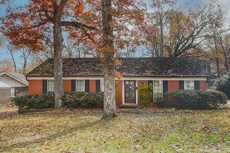 23 Mcgovern Dr, Little Rock, AR 72205