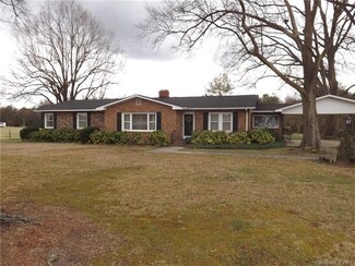 5522 White Store Rd, Wingate, NC 28174