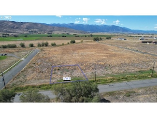 0 17th St Unit 2, Baker City, OR 97814