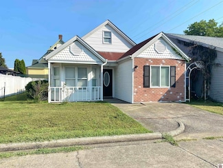 317 N 9th St, Paducah, KY 42001