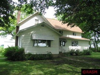 18196 18196 430th Ave, Delavan, MN 56013